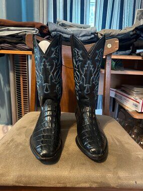 Longhorn Black Alligator Cowboy Boots